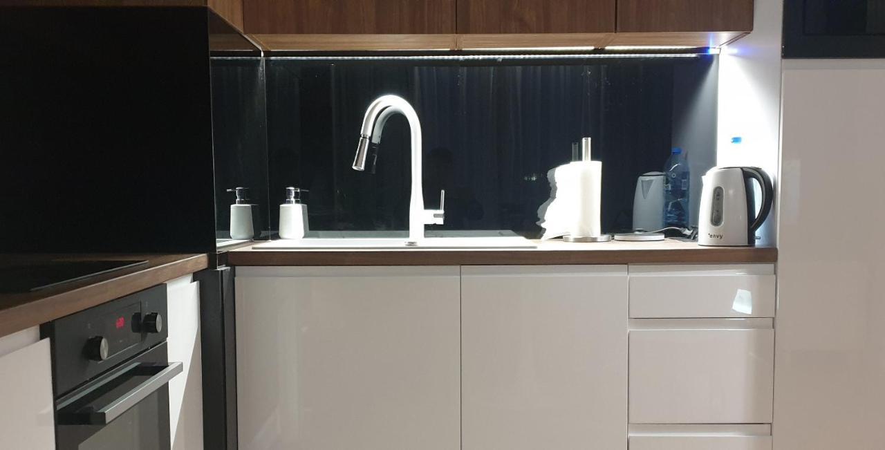 "Nowy Apartament" Sypialnia , Garaz, 1500 M Od Morza, Netflix グダニスク エクステリア 写真